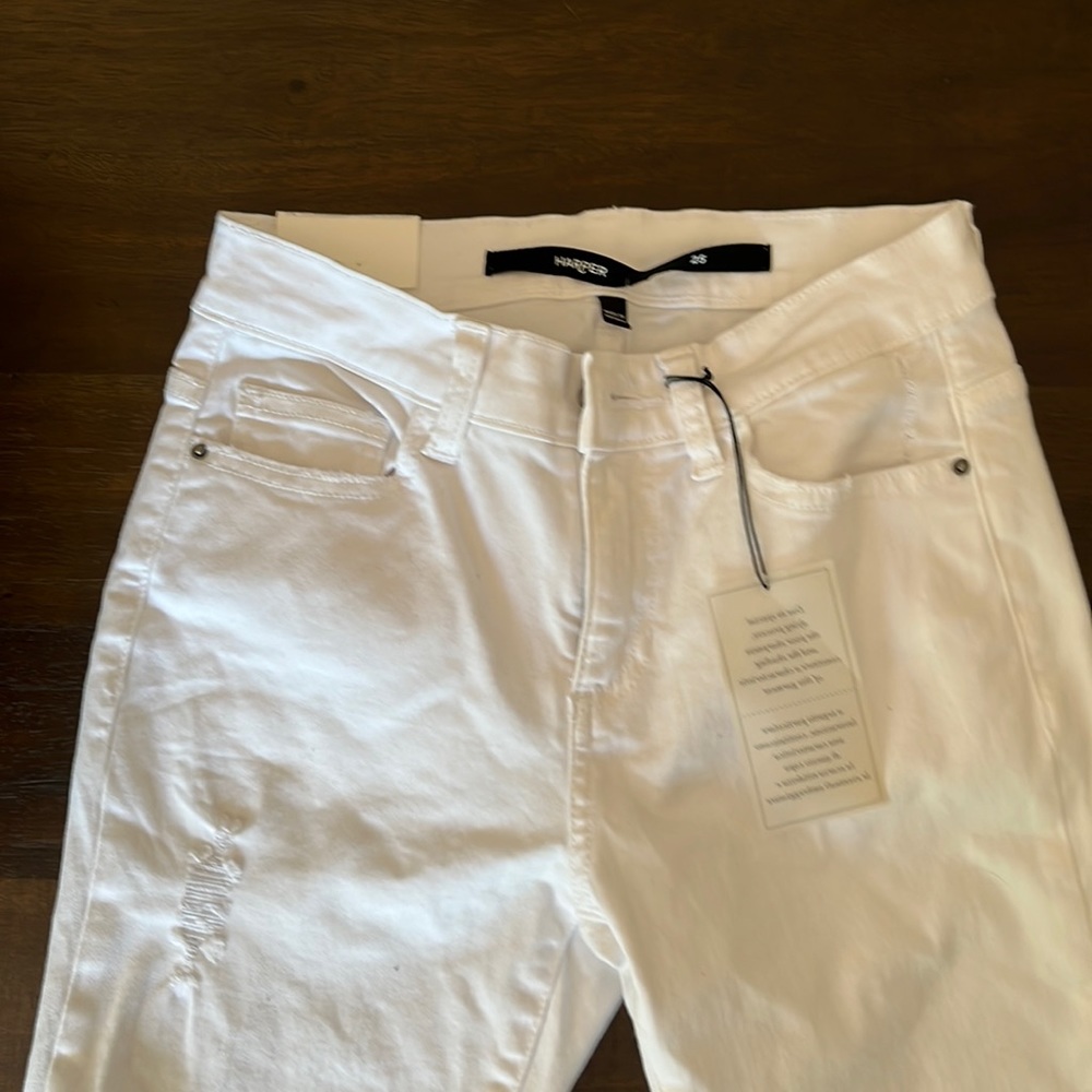 Brand new ripped white jeans. Super nice quality!